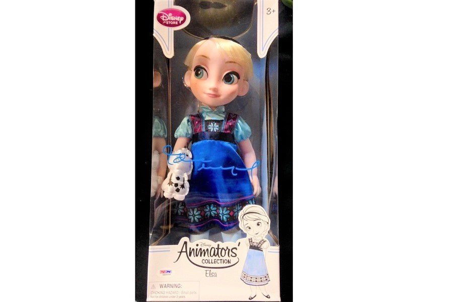 Idina Menzel signed Disney Frozen Elsa Animator's Collection Doll autograph  (PSA Authenticated) – The OC Dugout